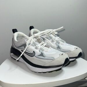 Nike Air Max Bliss DZ6754-100 White Black Volt